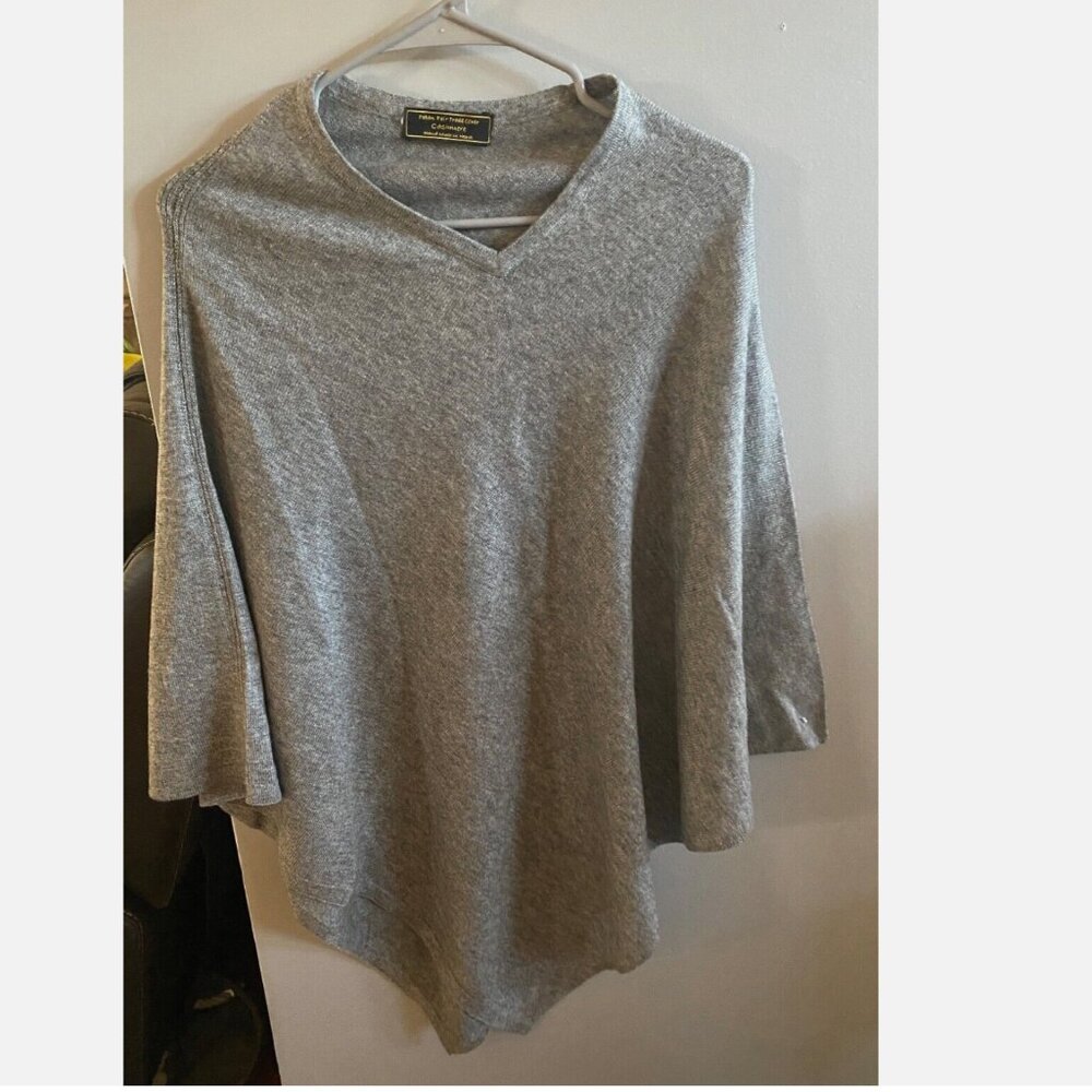 PATAN FAIR TRADE CENTR CASHMERE PONCHO HANDMADE NEPAL GRAY NWOT COASTAL GRANDMA